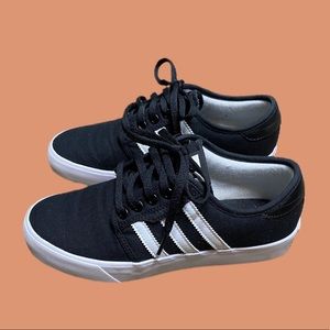 Adidas Seeley XT Youth/Women Shoes